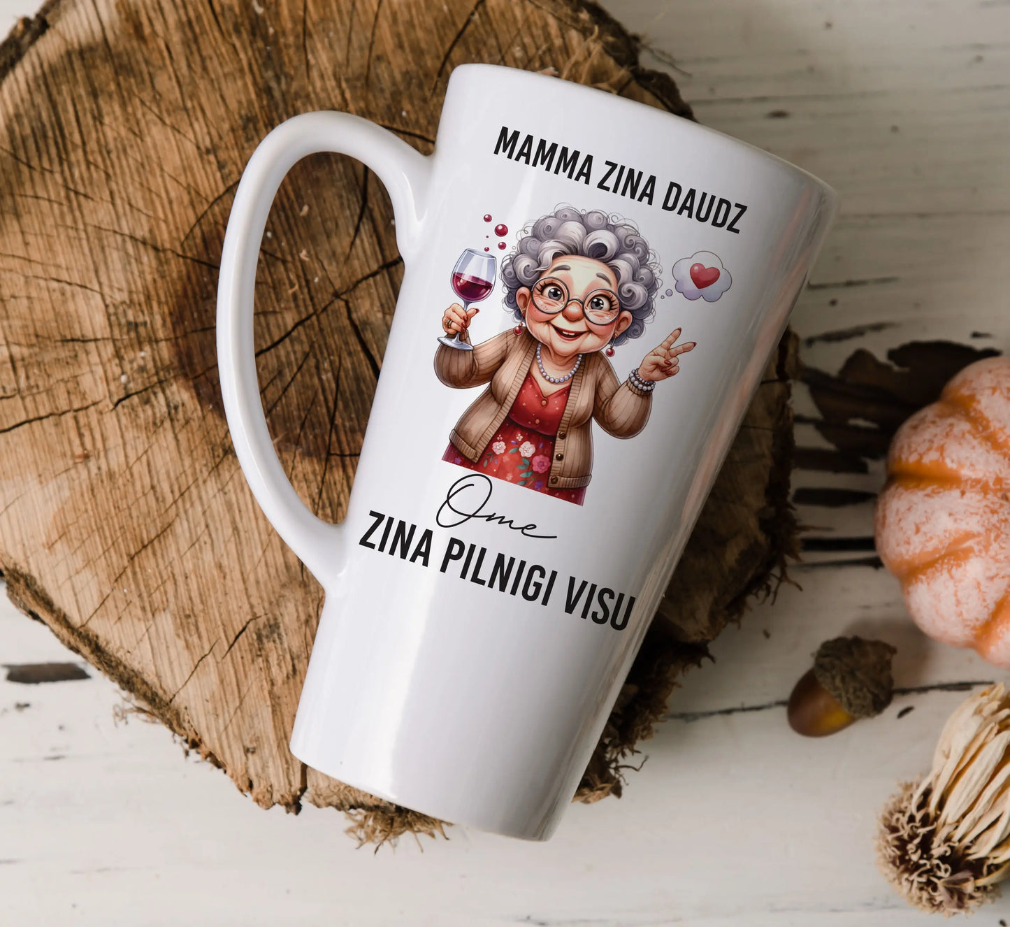 "Mamma zina daudz, Ome zina visu" latte krūze Manadruka.lv